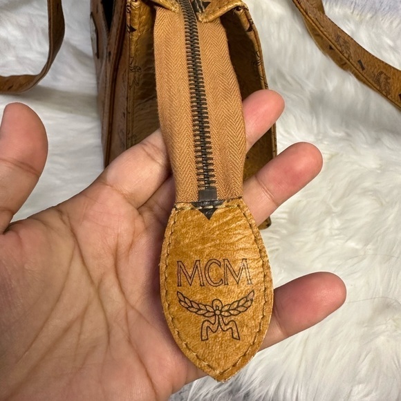 MCM classic logo tote in cognac - Picture 9 of 16